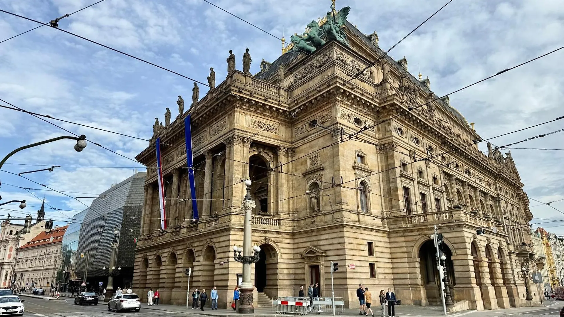 Apartment Divadelni - Historic Center & Steps From Charles Bridge 布拉格
