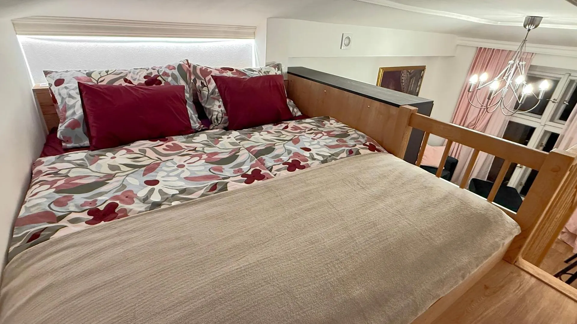 Apartment Divadelni - Historic Center & Steps From Charles Bridge 布拉格 捷克
